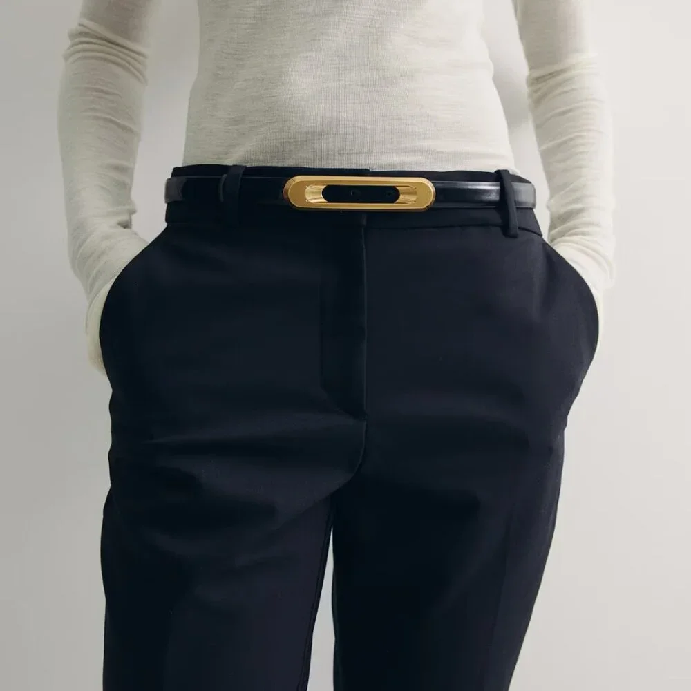 NWT - H&M Ankle Length Slacks in a Black Color Size 6 - Picture 6 of 7